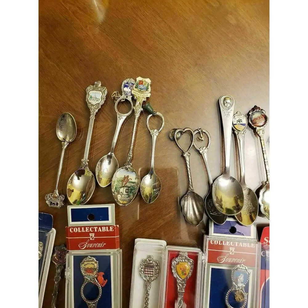 Collector Souvenir Spoon Collection Lot of 29 Silverstone USA State Foreign